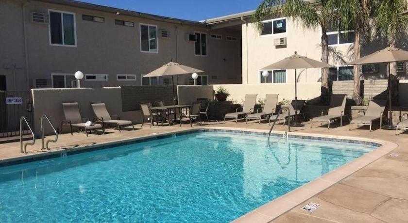 Arden Star 2* Sacramento