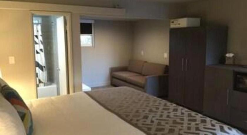 Arden Star Hotel 2*