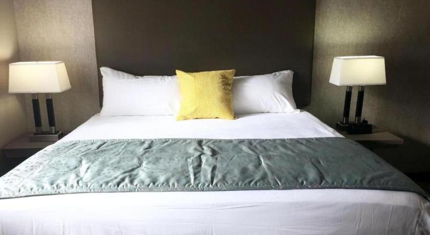 Arden Star Hotel 2*